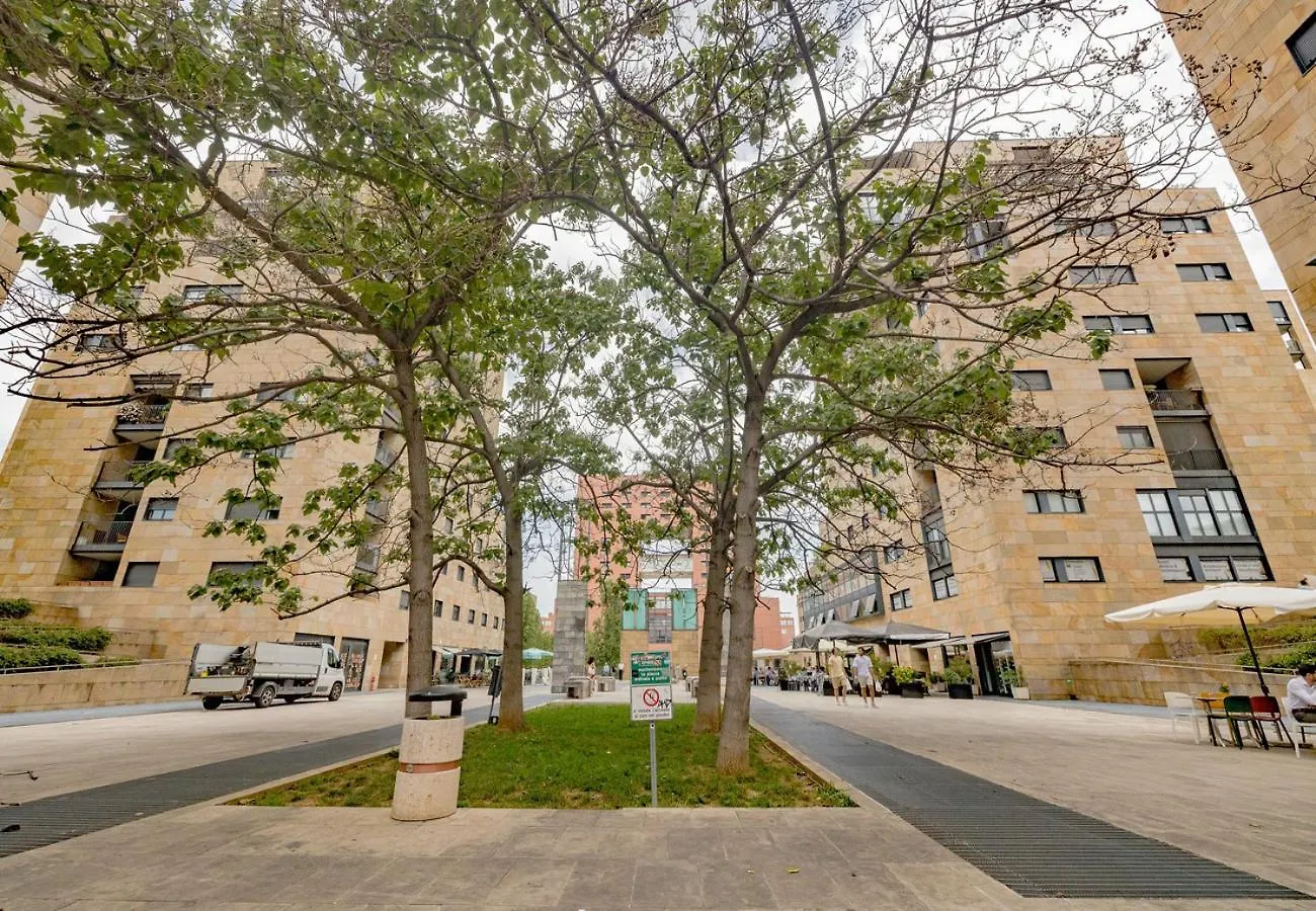 Apartment University Bicocca- Arcimboldi'S Terrace & Private Parking Milan