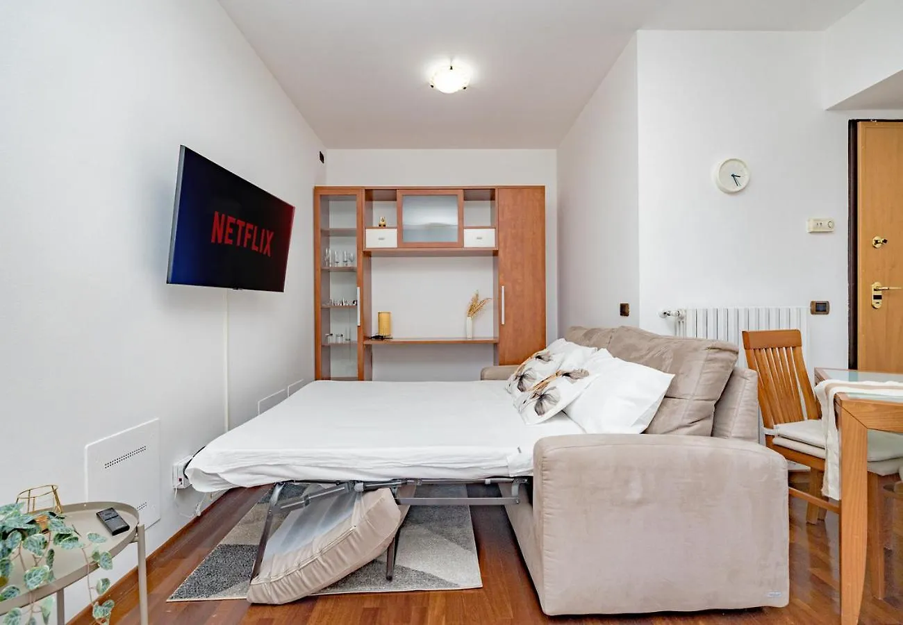 University Bicocca- Arcimboldi'S Terrace & Private Parking Milan Apartment
